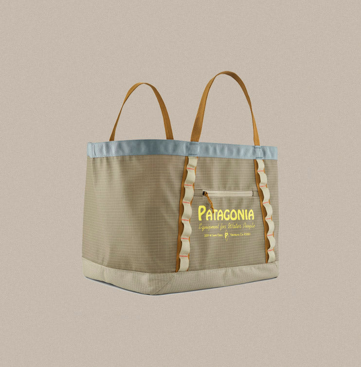 black hole tote patagonia 25L - Perennial Purple The design is minimalist and functional Patagonia Ultralight Black Hole Tote